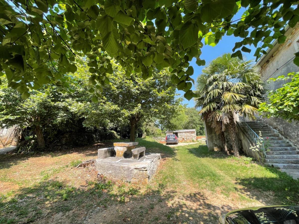 Villa Berto Nedescina Luaran gambar